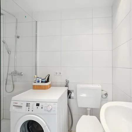 Apartment Fireball Thermennahes Mit Arbeits- Und Parkplatz, Küche